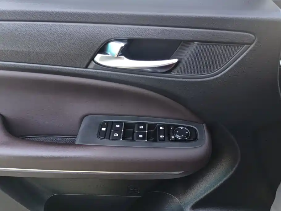 GAC Motor Trumpchi M6 — миниатюра 7