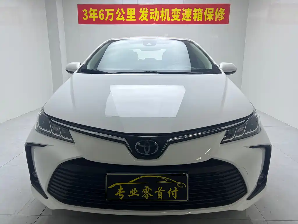 Toyota Corolla - фото 2