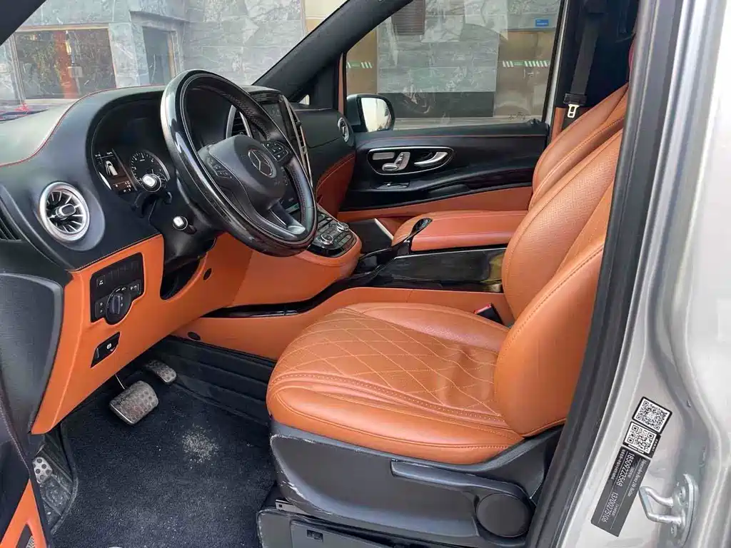 Mercedes-Benz Vito 2020 2.0T 7 мест