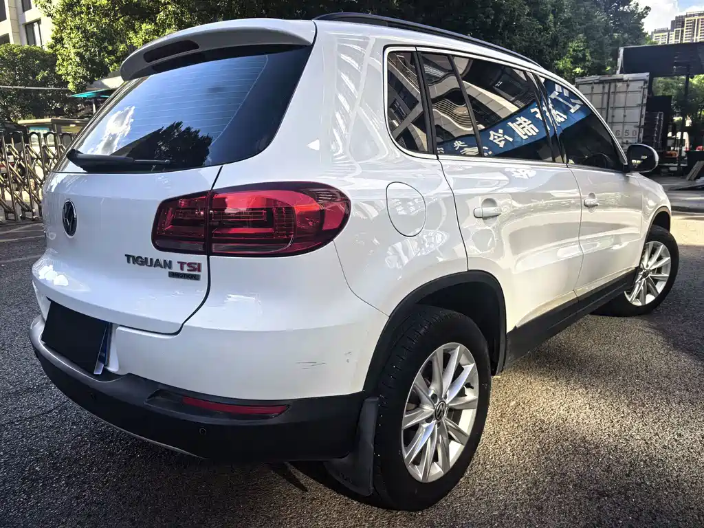 Volkswagen Tiguan — миниатюра 23