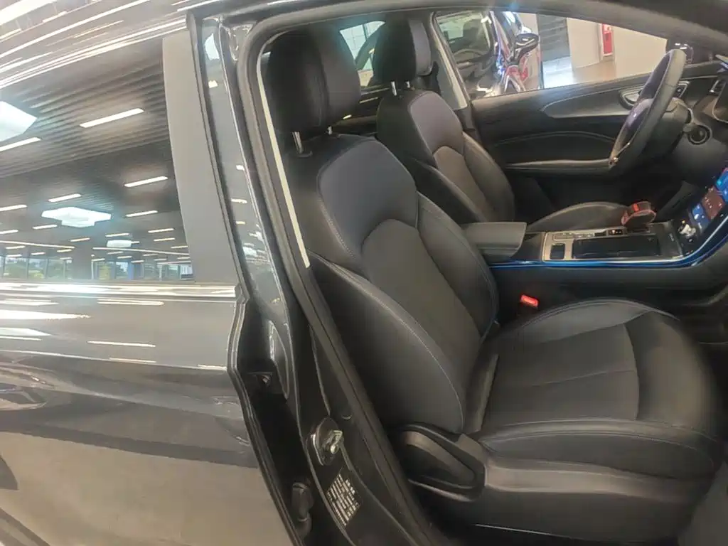 Roewe RX5 — миниатюра 25