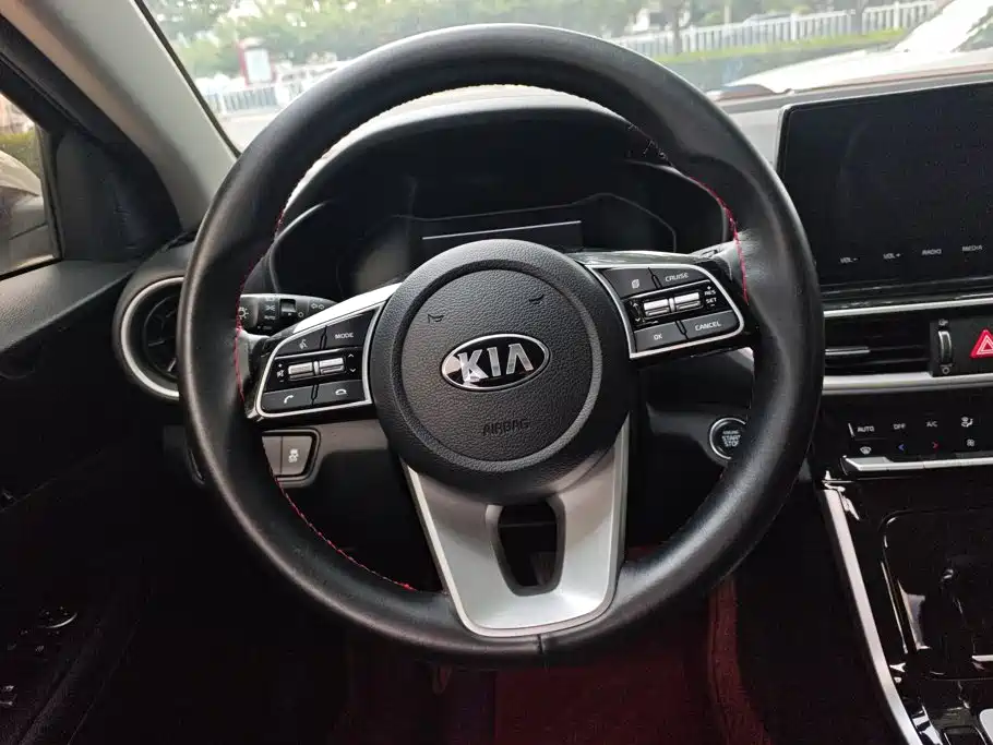 Kia K3 — миниатюра 15