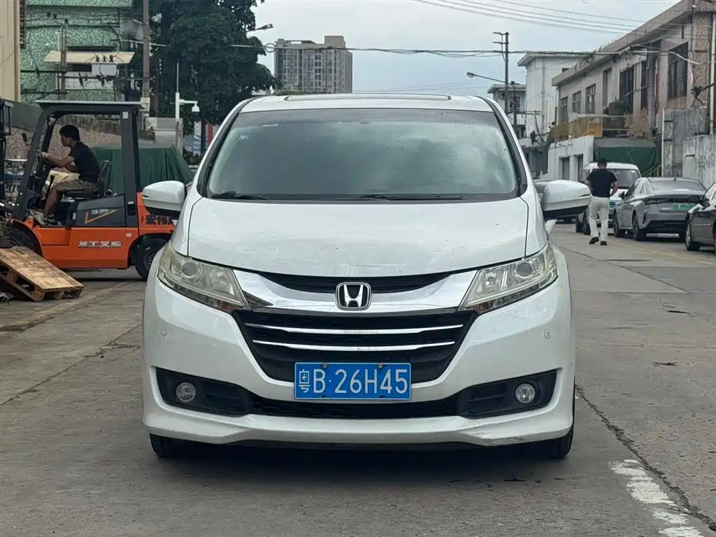 Honda Odyssey 2015 2.4L Luxury