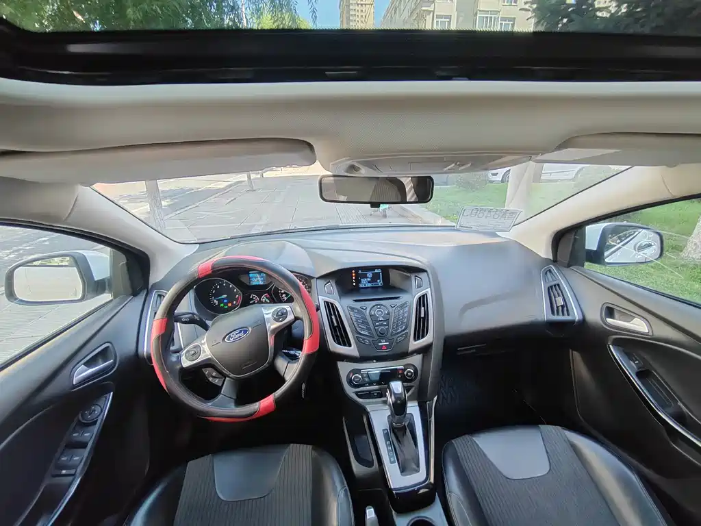 Ford Focus — миниатюра 8