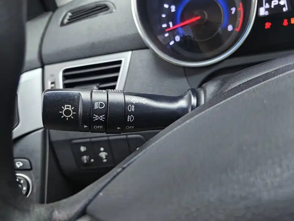 Hyundai Elantra Langdong — миниатюра 21
