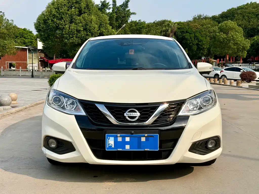 Nissan Tiida — миниатюра 2