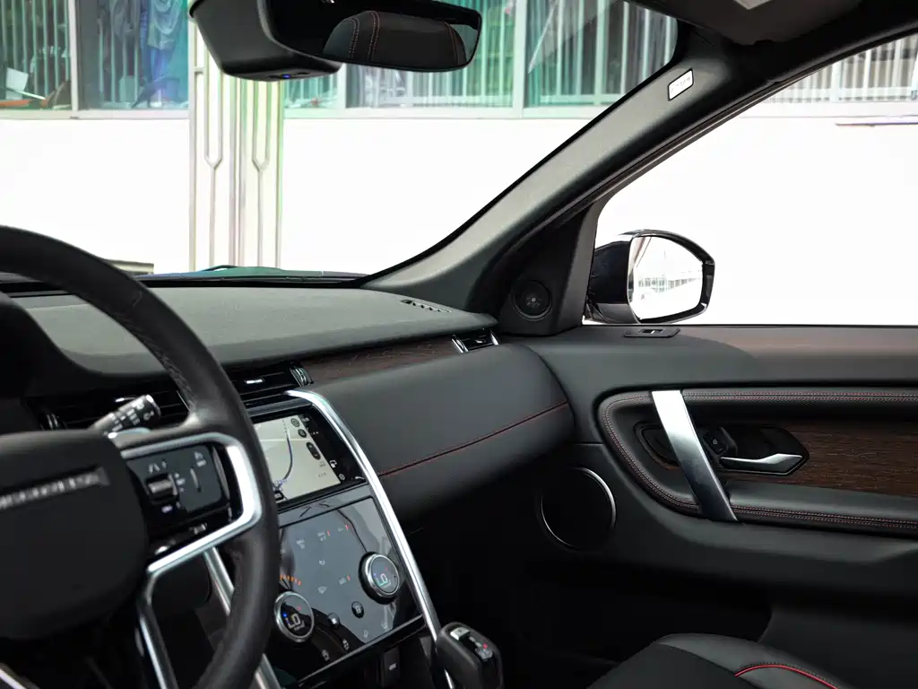 Land Rover Discovery Sport — миниатюра 16