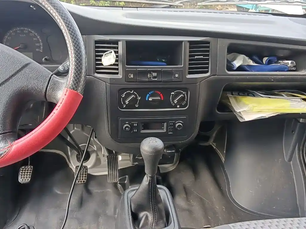 Wuling Zhiguang — миниатюра 13