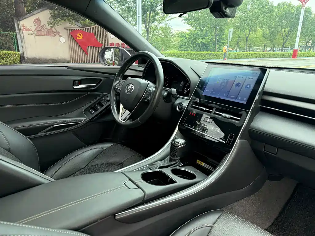 Toyota Avalon — миниатюра 5