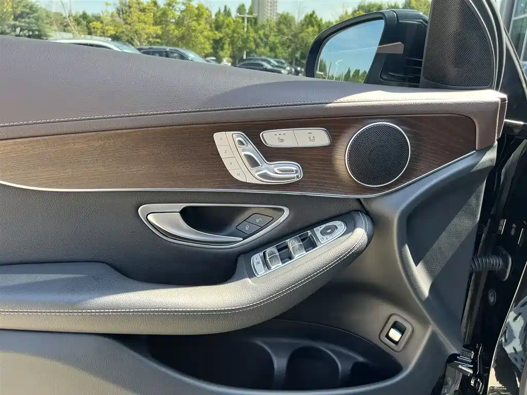 Mercedes-Benz GLC — миниатюра 19