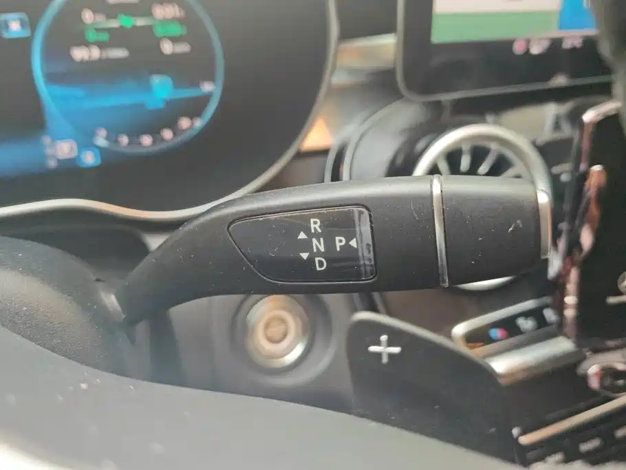 Mercedes-Benz C-Class — миниатюра 16