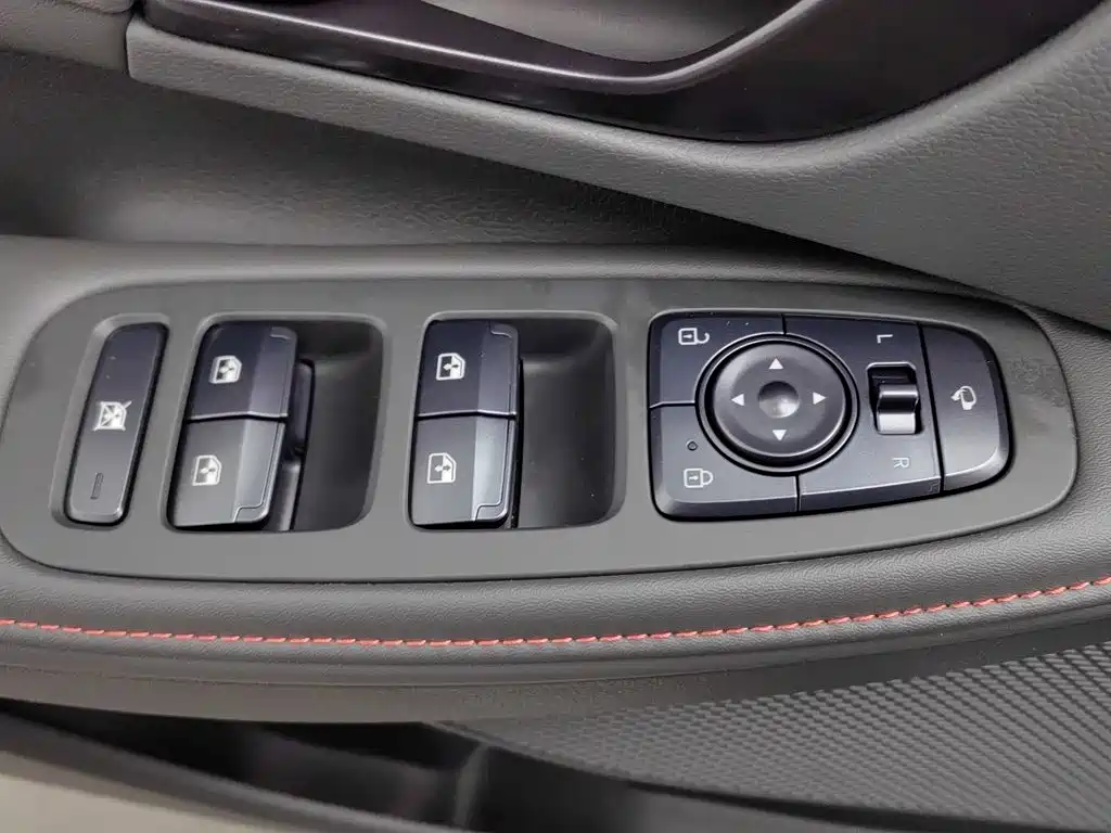 Hyundai Sonata — миниатюра 9