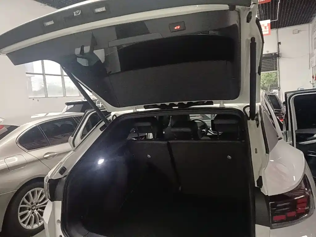Volkswagen ID.4 Crozz — миниатюра 19