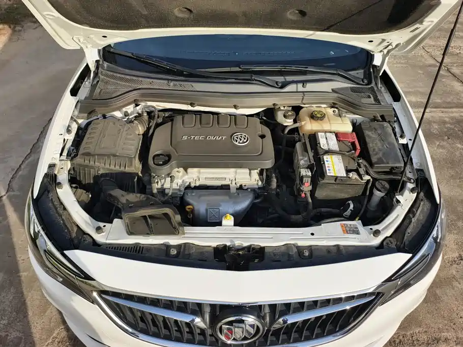 Buick Excelle — миниатюра 10