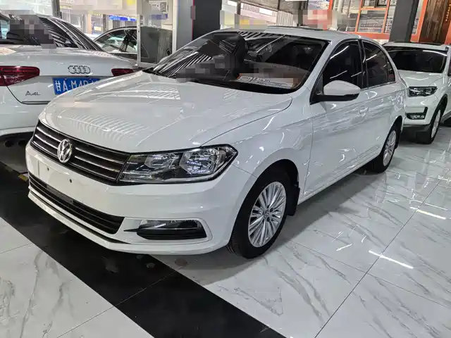 VOLKSWAGEN SANTANA