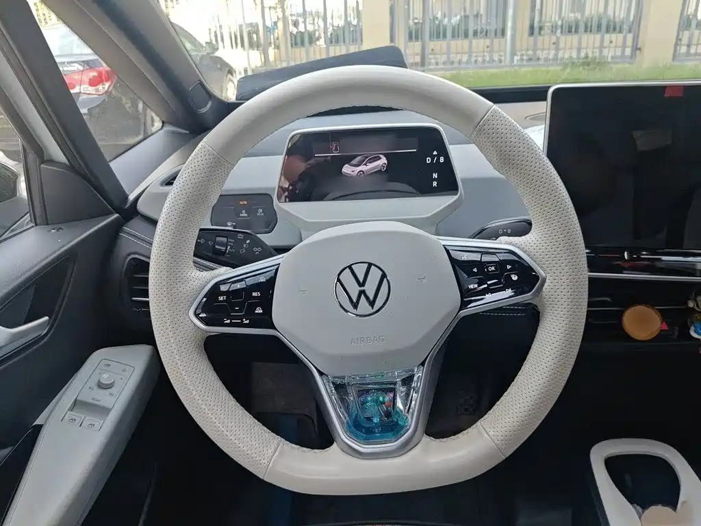Volkswagen ID.3 — миниатюра 3