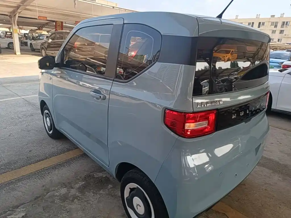 Wuling MINIEV — миниатюра 5