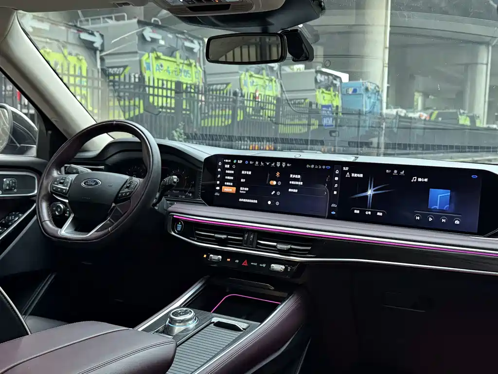 Ford Explorer — миниатюра 14