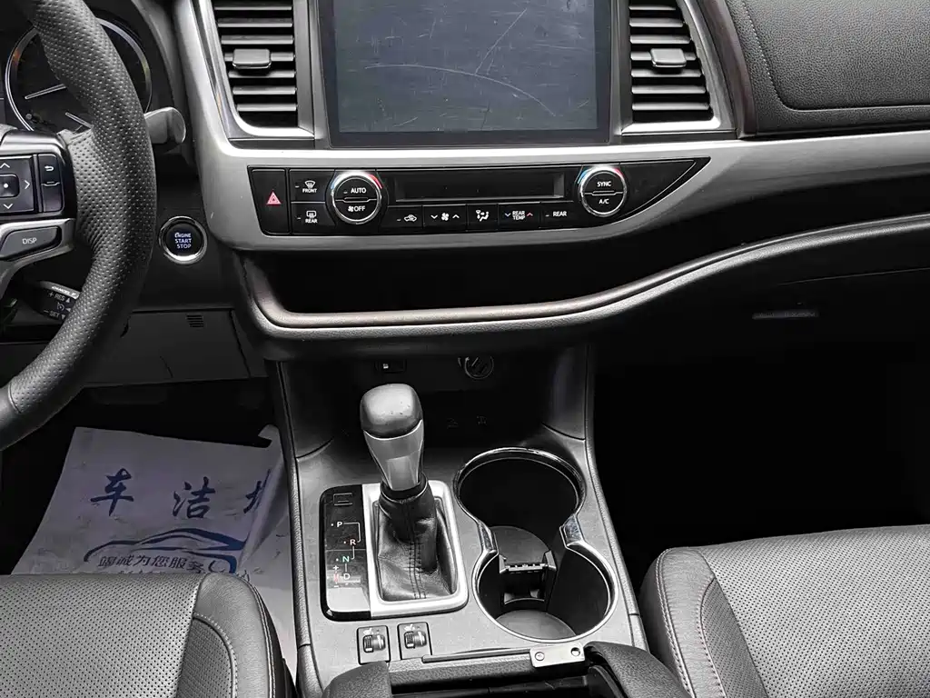 Toyota Highlander — миниатюра 21