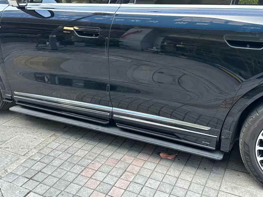 AITO ASK THE WORLD M8