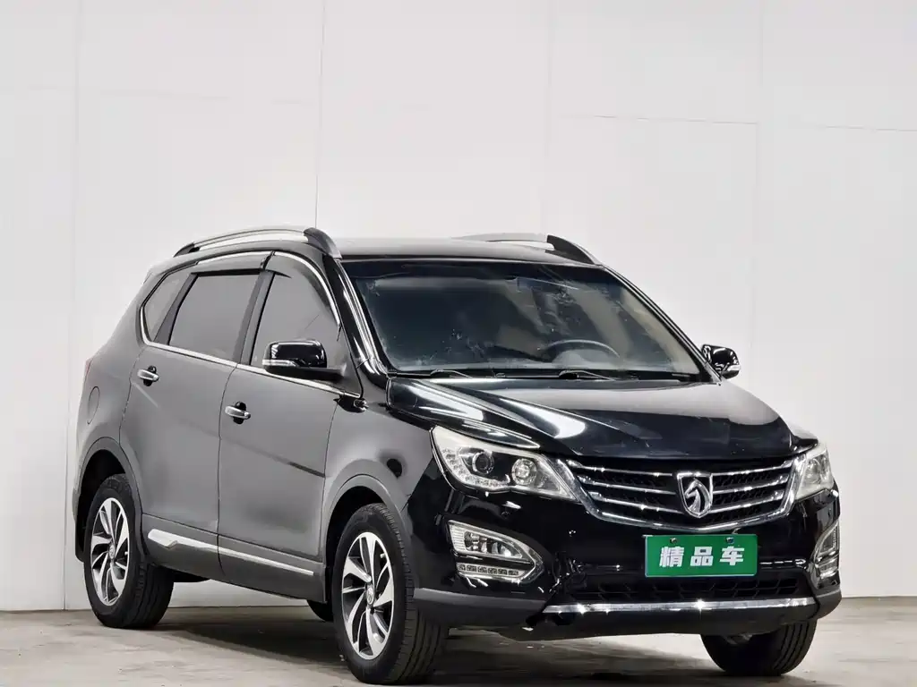 Baojun 560 2015 1.8L MT Luxury