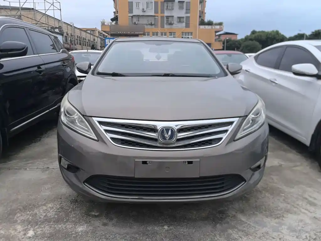 Changan Eado — миниатюра 3