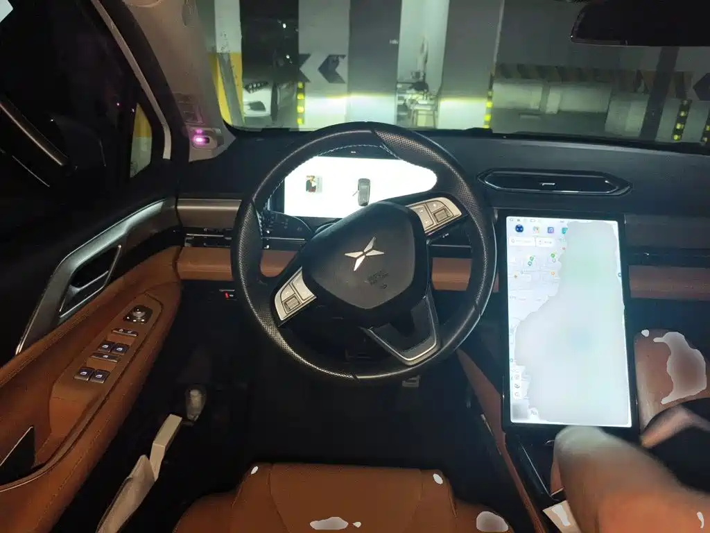XPeng P5 — миниатюра 11