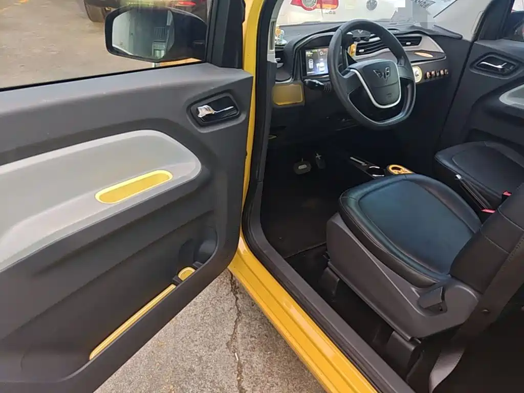 Wuling MINIEV — миниатюра 16