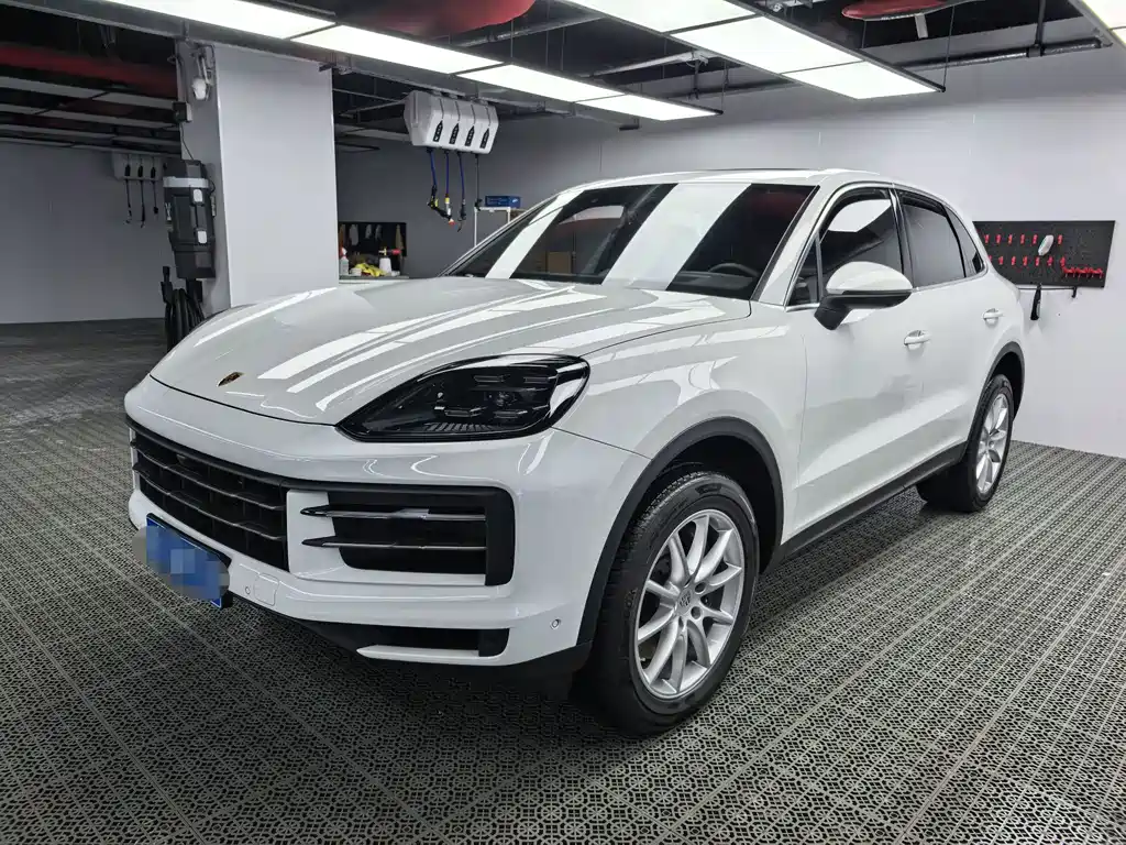 Porsche Cayenne 2024