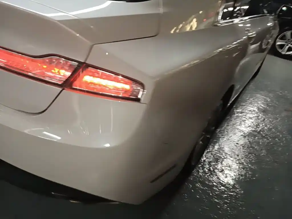 Lincoln MKZ — миниатюра 8