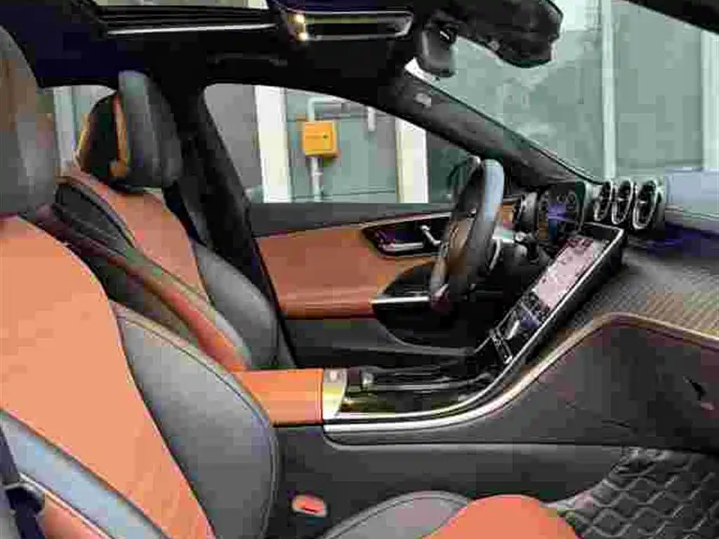 Mercedes-Benz C-Class — миниатюра 7