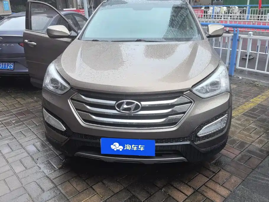 Hyundai Santa Fe — миниатюра 2