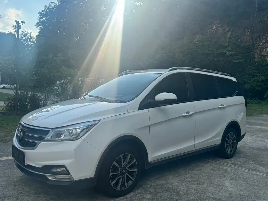 Купить Baojun 730