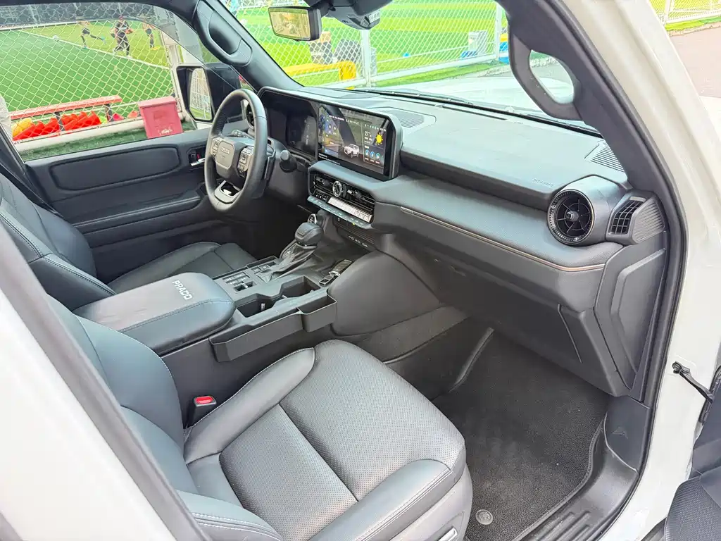 Toyota Prado — миниатюра 14