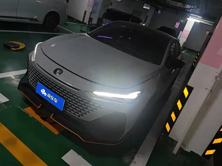 Changan UNI-V 2022