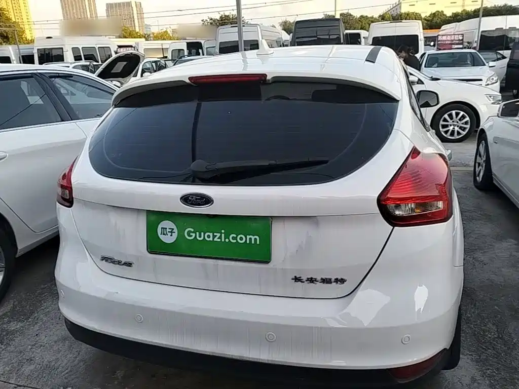 Ford Focus — миниатюра 6