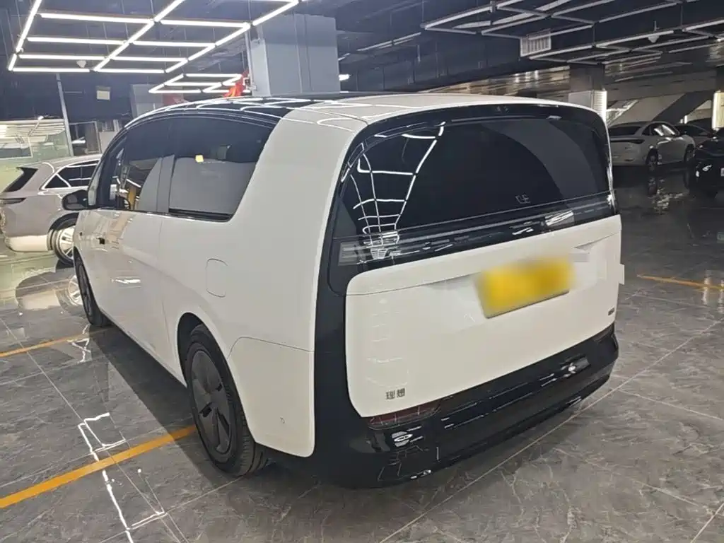 Li Auto Li MEGA — миниатюра 5