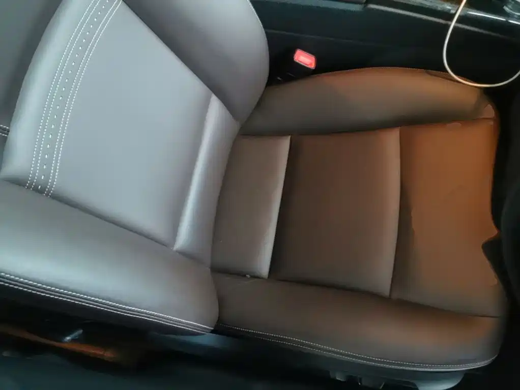 BMW 5 Series — миниатюра 25