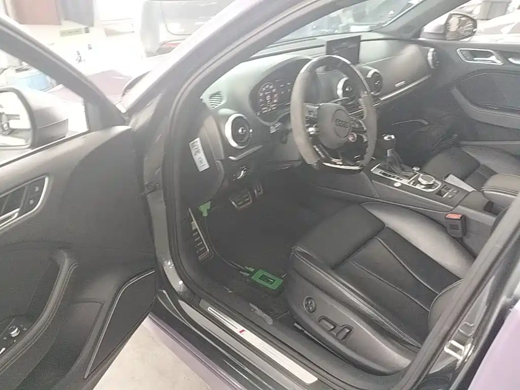 Audi RS 3 — миниатюра 16