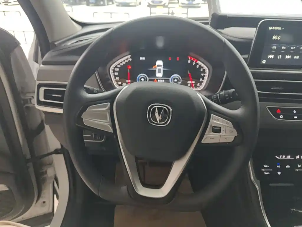 Changan CS75 — миниатюра 11