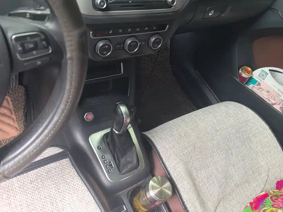 Volkswagen Tiguan — миниатюра 16