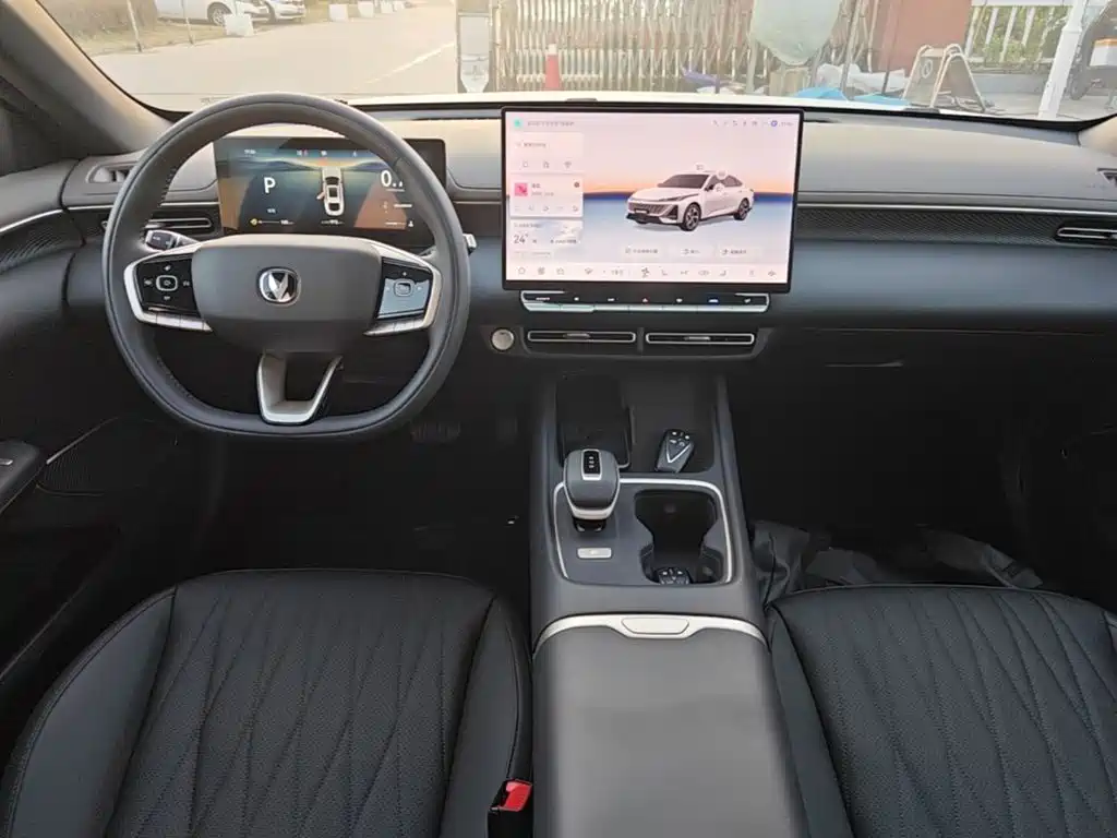 Changan Eado — миниатюра 10