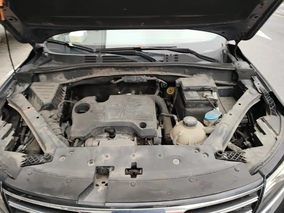 Roewe RX5 — миниатюра 10