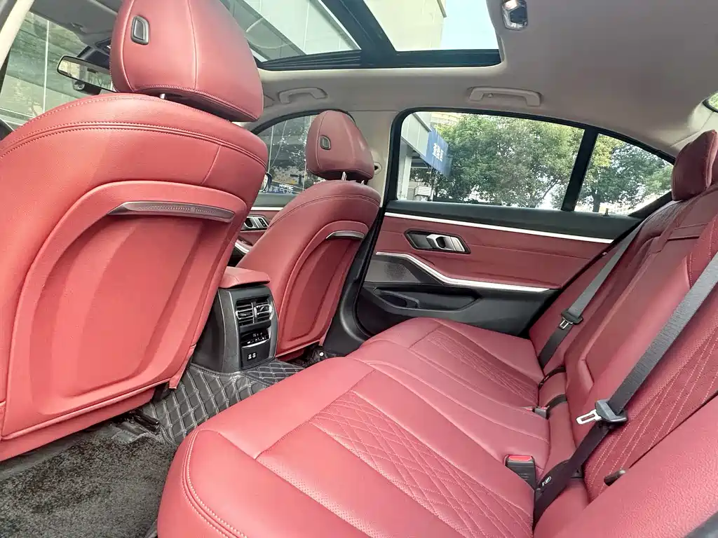 BMW 3 Series — миниатюра 8