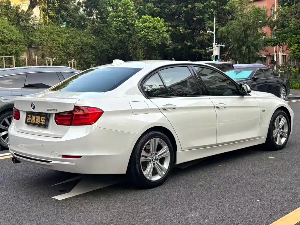 BMW 3 Series (Import) — миниатюра 4