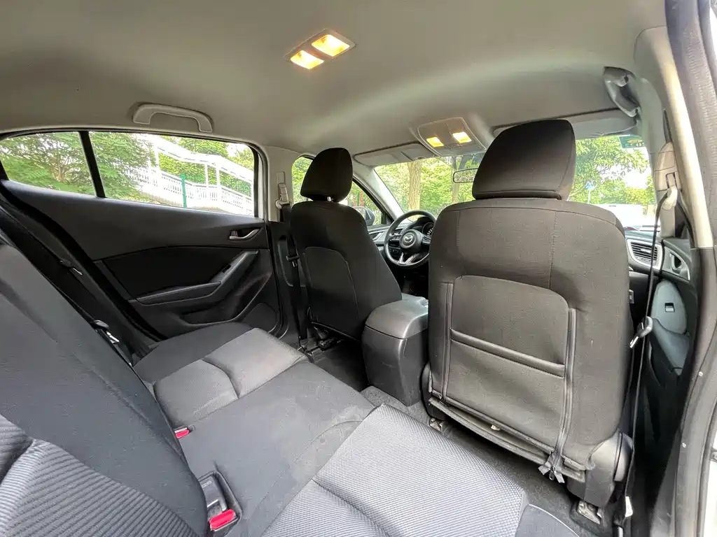 Mazda 3 Axela — миниатюра 9