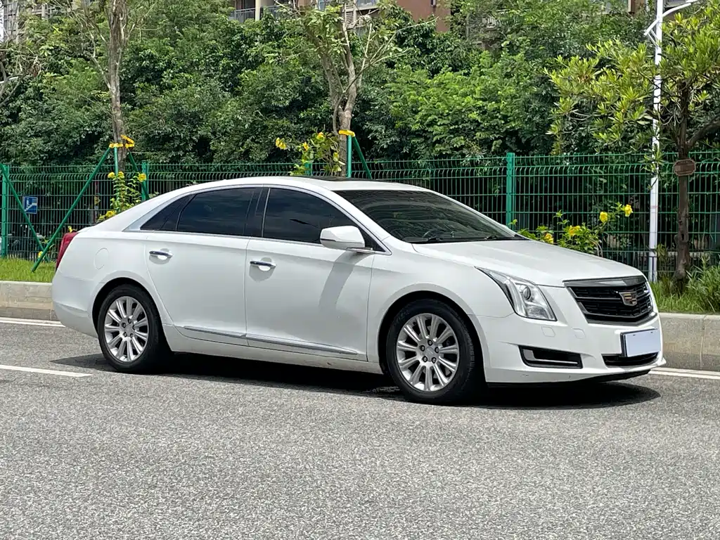 Cadillac XTS — миниатюра 6