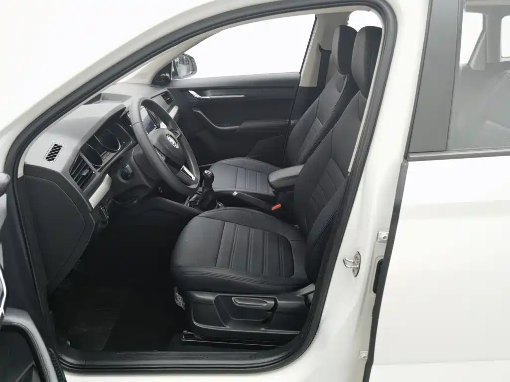 Skoda Kamiq — миниатюра 10