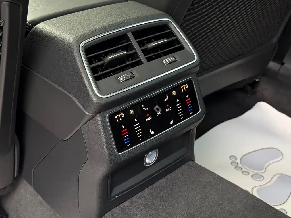 Audi A6L — миниатюра 24