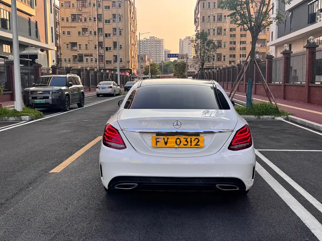 Mercedes-Benz C-Class — миниатюра 5